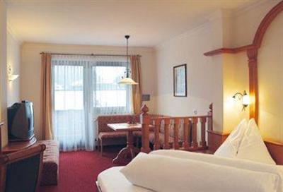 фото отеля Edelweiss Hotel Saalbach-Hinterglemm