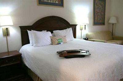 фото отеля Hampton Inn Wilkesboro