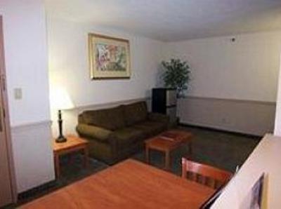 фото отеля Governors Suites Hotel