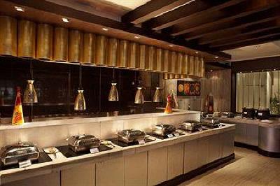 фото отеля Bristol Hotel Gurgaon