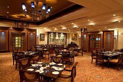 фото отеля Bristol Hotel Gurgaon