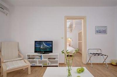 фото отеля Saint Vlassis Studios Naxos