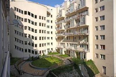 фото отеля Akacfa Holiday Apartments Budapest