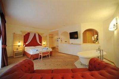 фото отеля Family Hotel Belvedere