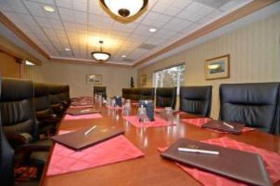 фото отеля BEST WESTERN PLUS Lakeway Inn