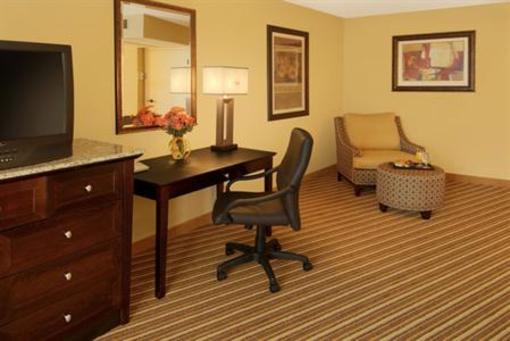 фото отеля DoubleTree Suites by Hilton