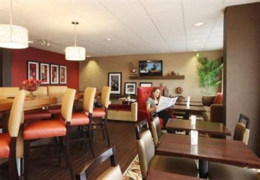 фото отеля Hampton Inn Grand Rapids-North