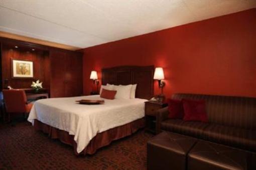 фото отеля Hampton Inn Grand Rapids-North