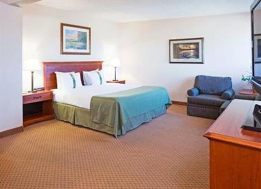 фото отеля Holiday Inn Minot - Riverside
