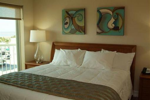 фото отеля Crystal Palms Beach Resort