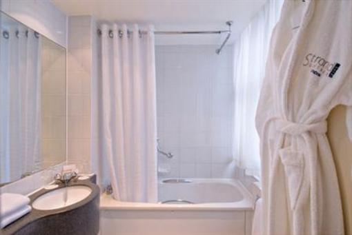 фото отеля Strand Palace Hotel London