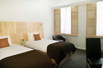 фото отеля Strand Palace Hotel London