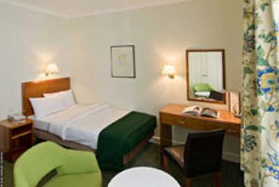 фото отеля Strand Palace Hotel London