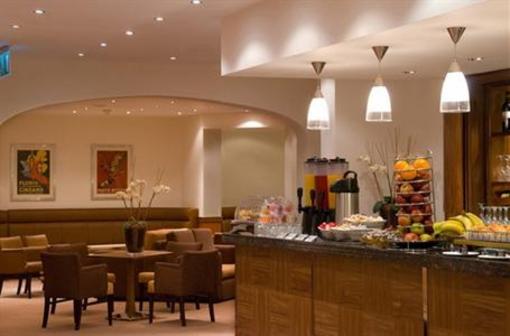 фото отеля Strand Palace Hotel London