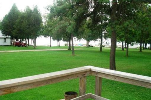 фото отеля Cadigan's Camp & Cottages