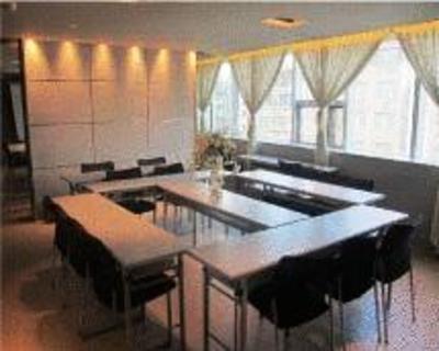 фото отеля Jinjiang Inn Lujiang Road