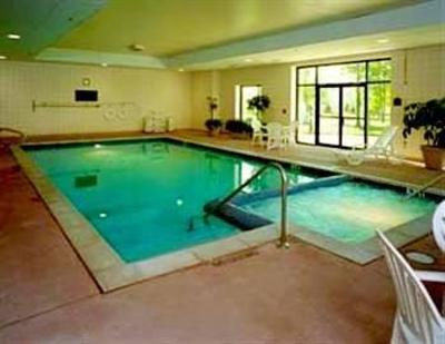 фото отеля Auburn Hills Hotel & Suites