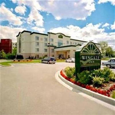 фото отеля Auburn Hills Hotel & Suites