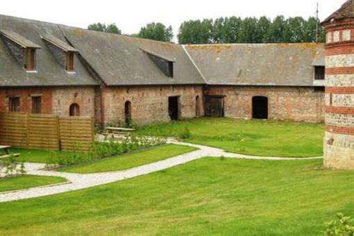 фото отеля Gite Domaine Saint Julien