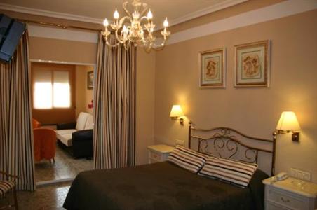 фото отеля Real Hostel Plasencia