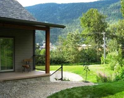 фото отеля Windborne Bed & Breakfast Castlegar