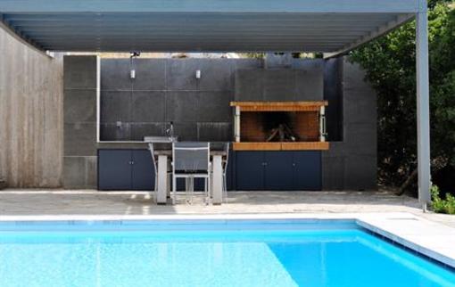 фото отеля Elafivolia Arachova Suites