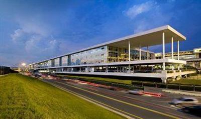 фото отеля Sheraton Milan Malpensa Airport Hotel & Conference Centre