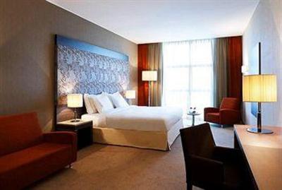 фото отеля Sheraton Milan Malpensa Airport Hotel & Conference Centre
