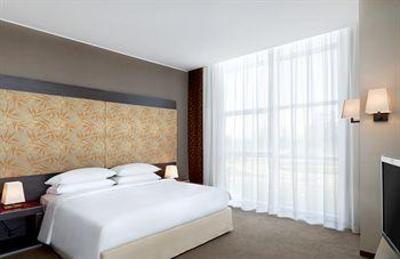 фото отеля Sheraton Milan Malpensa Airport Hotel & Conference Centre