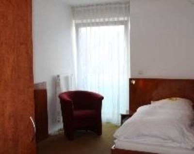 фото отеля Hotel Garni Merkenich