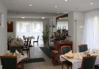 фото отеля Hotel Garni Merkenich