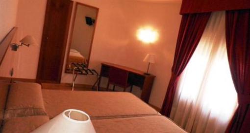 фото отеля Hotel Arturo Lerida