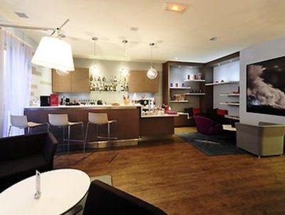 фото отеля Mercure Nantes Gare Sud
