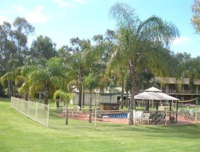 фото отеля Tocumwal Resort