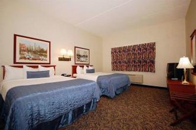 фото отеля Baymont Inn & Suites Airport Des Moines