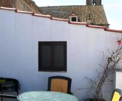фото отеля Casa de La Robledo Guest House Penaflor