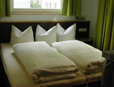 фото отеля Almandin Apartments