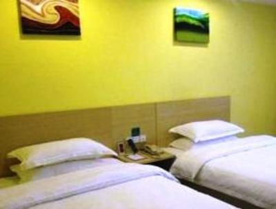 фото отеля Quanzhou Shishi A Home Qunying Branch