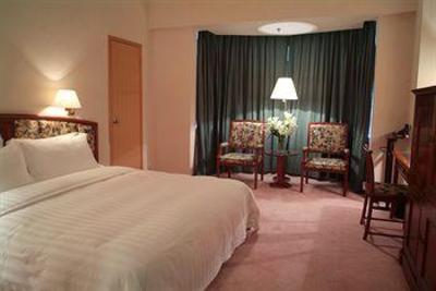фото отеля Rosedale Hotel & Suites