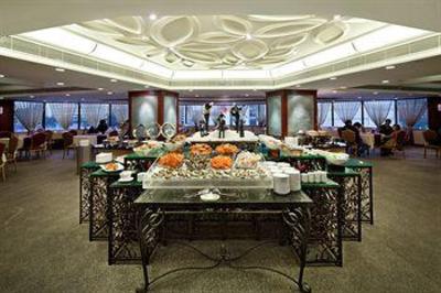 фото отеля Rosedale Hotel & Suites