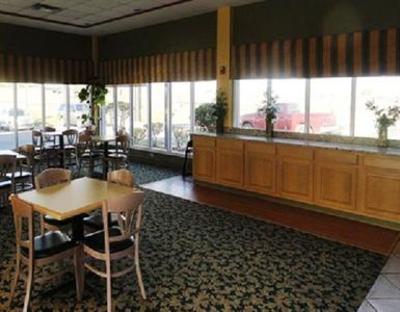 фото отеля Red Carpet Inn Jennings (Louisiana)