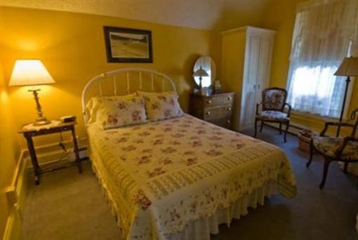 фото отеля Lunenburg Inn