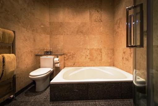 фото отеля Saddleworth Hotel