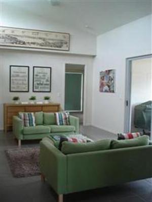 фото отеля The Mountain Retreat Beach House Eumundi