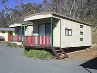 Buckenderra Holiday Village Cabins Eucumbene Cove