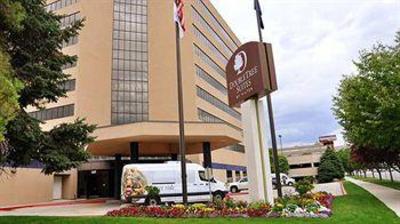 фото отеля Embassy Suites Hotel Salt Lake City
