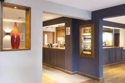 фото отеля Premier Inn High Wycombe Central