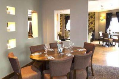 фото отеля Premier Inn High Wycombe Central