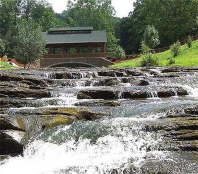 фото отеля Smoky Getaways Cabins Sevierville