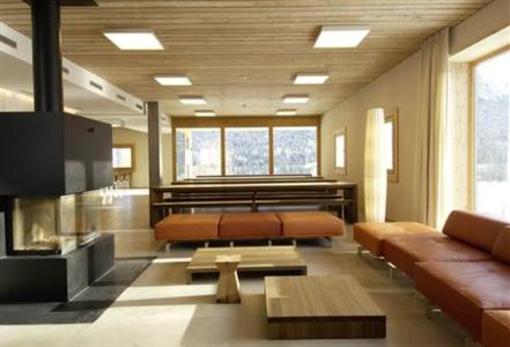 фото отеля Youth Hostel Scuol